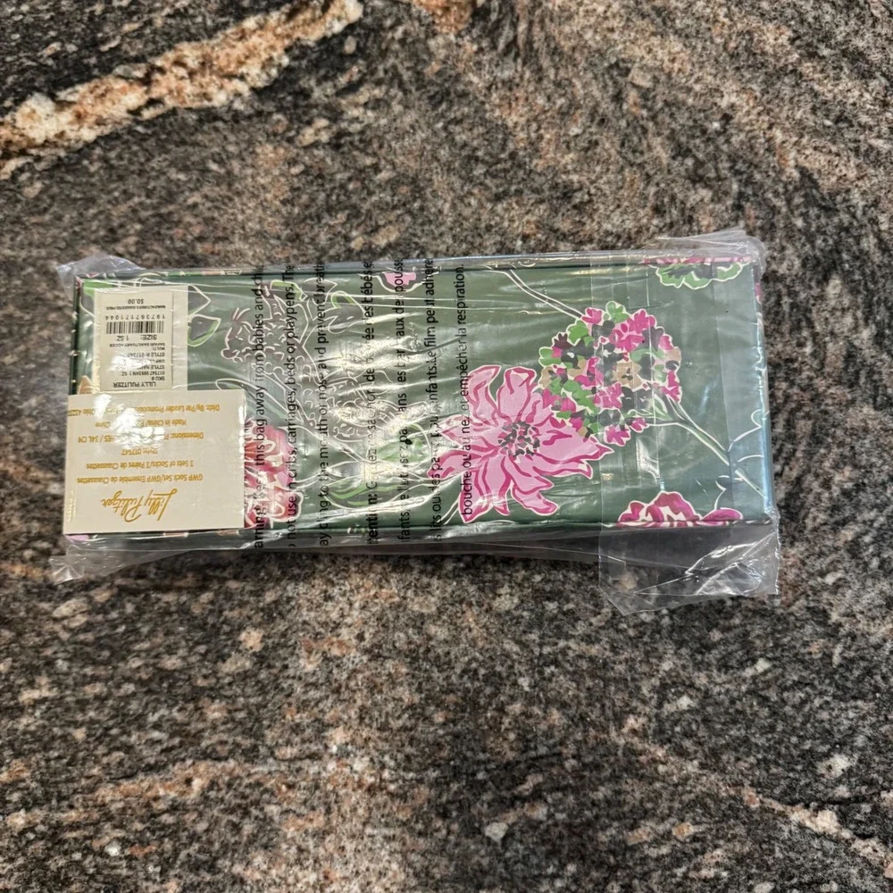 Lilly Pulitzer Sock Set Womens 1 SZ Multi Safari Sanctuary GWP 3 Pairs Floral